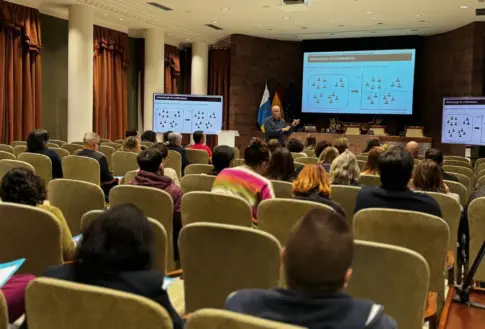 ¿Puede tener la inteligencia artificial un escaño en el Parlamento de Canarias?