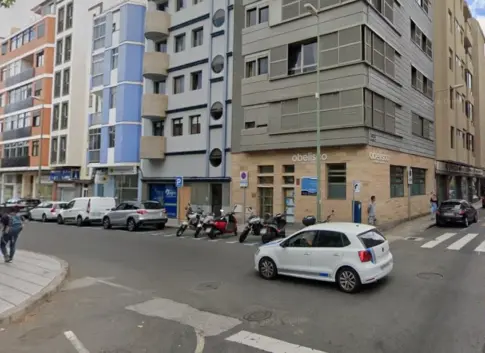 Un motorista herido grave en una colisión en Las Palmas de Gran Canaria