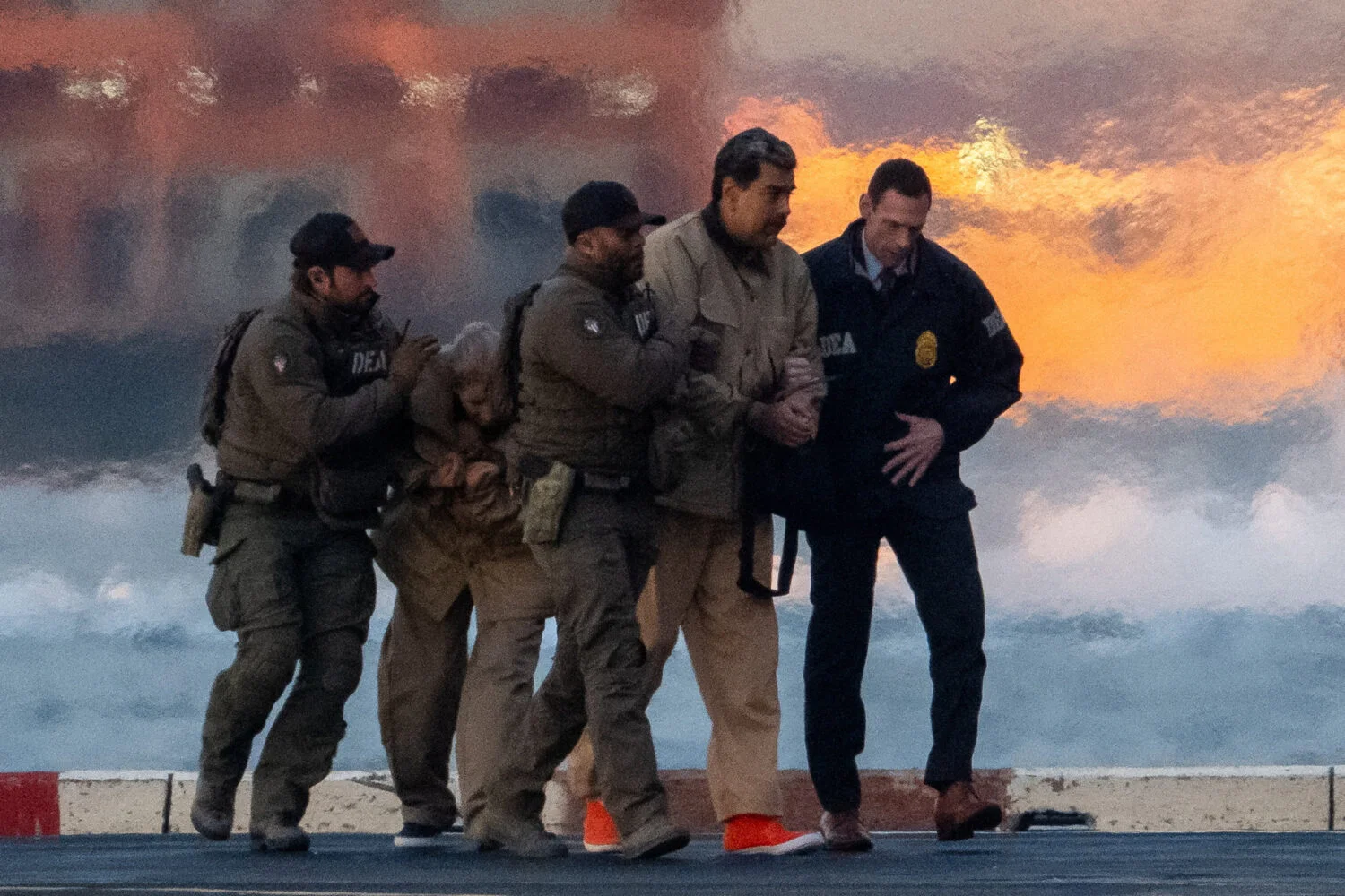 Nicolás Maduro desplazado al tribunal para una primera comparecencia