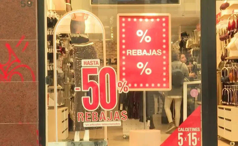 El 86% de los canarios comprará en las rebajas