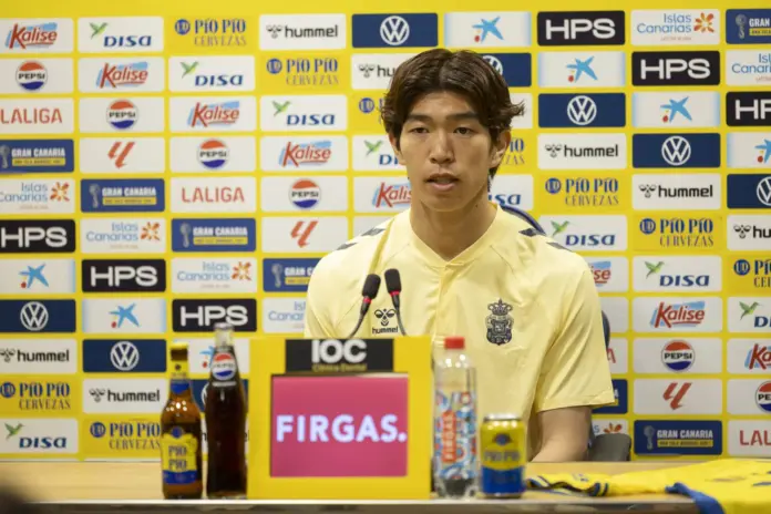 El japonés Taisei Miyashiro quiere adaptarse pronto y ascender con la UD Las Palmas