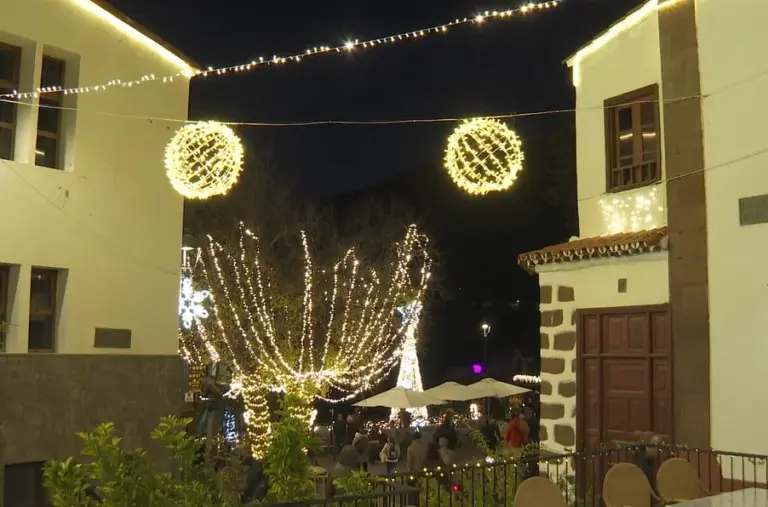 El alumbrado navideño de Tejeda atrae miles de visitantes