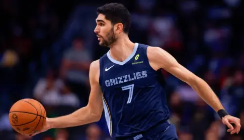Santi Aldama vuelve y los Grizzlies ganan frente a los Kings