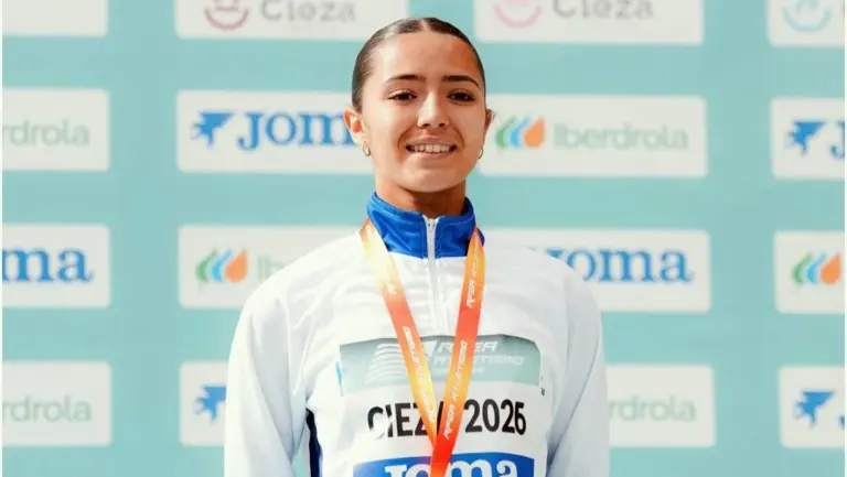 Ana González, campeona de España Sub-18 de 10 km Marcha y récord de Canarias