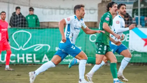 0-1 | El CD Tenerife consigue los tres puntos en el descuento ante el CD Arenteiro