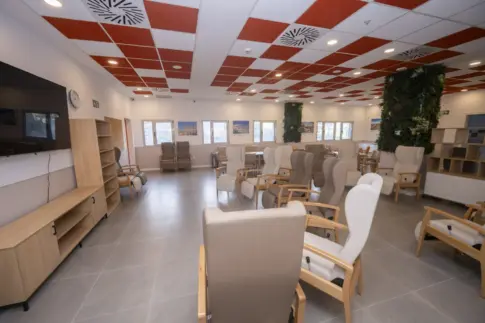 El Gobierno refuerza el servicio de inspección para ampliar el control de los centros sociales