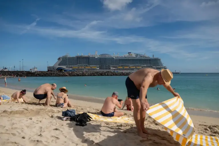 El gasto turístico en Canarias aumentó en 2025, una media de 178,16 euros/día
