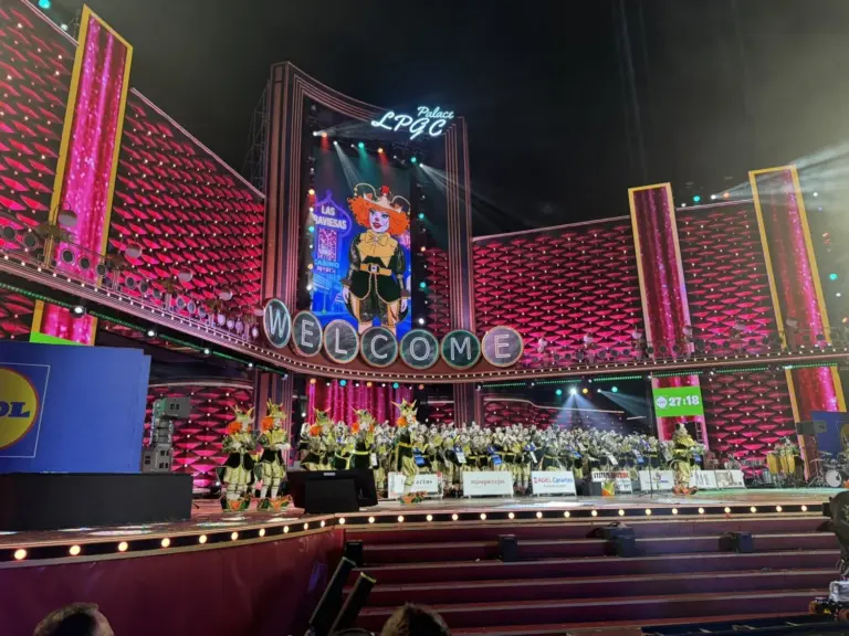 El ingenio y la veteranía marcan el pulso de la tercera fase de murgas de Las Palmas de Gran Canaria