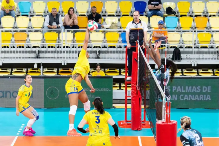 El Emalsa Gran Canaria se lleva el derbi ante el Tenerife Libby’s La Laguna, mientras el Heidelberg cede el liderato