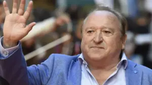 Esteso trabajó más de 10 años en el cine español, con personajes de tipo cómico y con gran éxito de taquilla