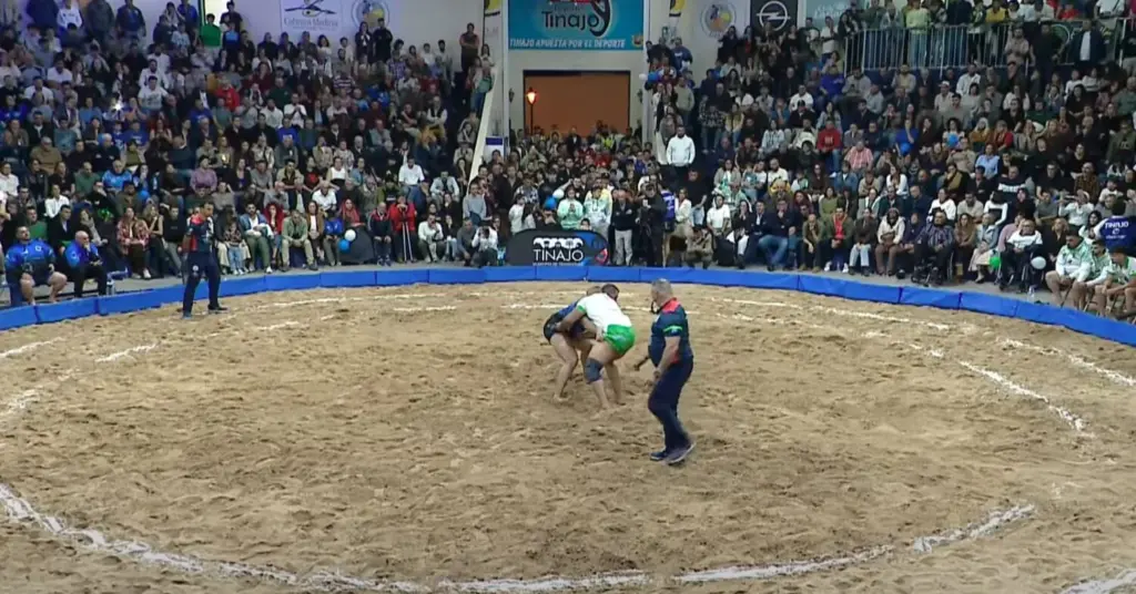 Última agarrada entre Rayco García y Alexander Catarino. Imagen RTVC