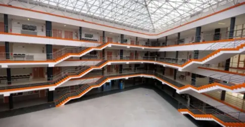 El Ministerio desmiente que haya un plazo para obtener el certificado de correspondencia de títulos universitarios