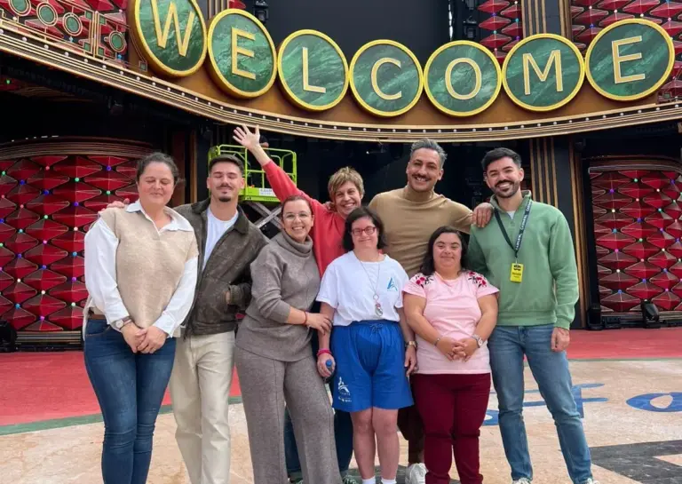 ‘Más que 21’ toma la calle para ofrecer una mirada inclusiva en las ondas de la Radio Canaria