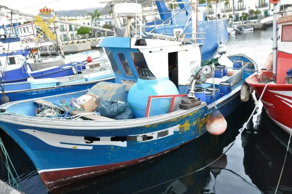Golpe al 'petaqueo' en las costas de la provincia de Las Palmas | Guardia Civil