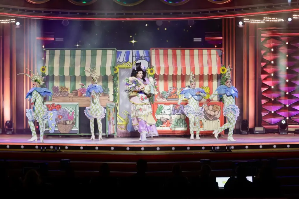 Drag La Tacones (Kevin Doramas Jiménez Moreno) con un diseño de Nancy Henríquez González: «¡Hoy voy a ser yo! Aunque el mundo no esté preparado...»