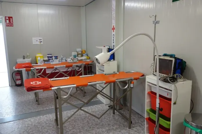 El cierre de este primer día de Piñata carnavalera de la fiesta se tradujo en 16 asistencias por traumatismos y caídas, y otras cinco por intoxicaciones