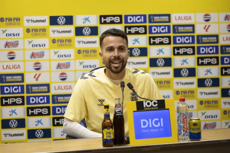 Kirian Rodríguez asegura que el objetivo del vestuario es «ascender directamente»