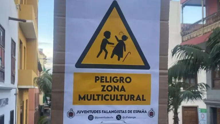 Denuncian un cartel xenófobo frente al centro de menores en Puerto de la Cruz