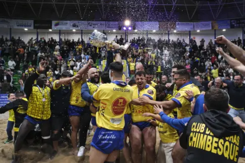 Televisión Canaria lidera la noche del domingo con el humor de ‘En Otra Clave’ y la lucha canaria de ‘Terrero y gloria’