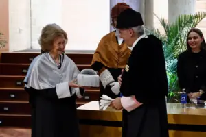 La ULPGC inviste Doctora Honoris Causa a la Reina Sofía