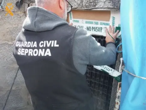 La Guardia Civil desmantela un laboratorio clandestino de biocidas peligrosos en Gran Canaria