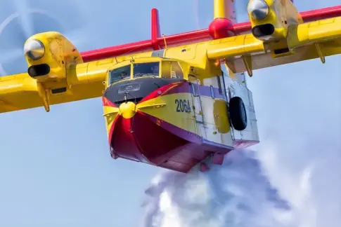 Dos aeronaves del 43 Grupo entrenan en las islas para la próxima campaña de lucha contra incendios