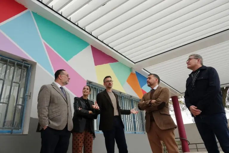 Nuevo espacio de sombra para el alumnado del CEIP El Draguillo, en Tenerife