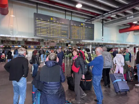 Puertos cerrados por precaución y operatividad limitada en los aeropuertos