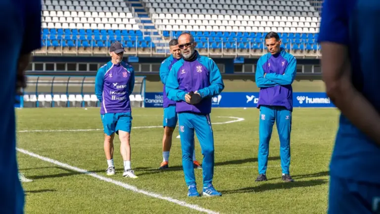 Álvaro Cervera: «Tenemos que ganar para clarificar todo mucho más»