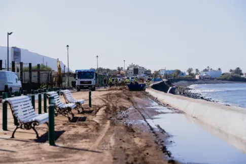 Las lluvias torrenciales sobre Valle Gran Rey provocó graves daños en la avenida marítima | Minuto a minuto