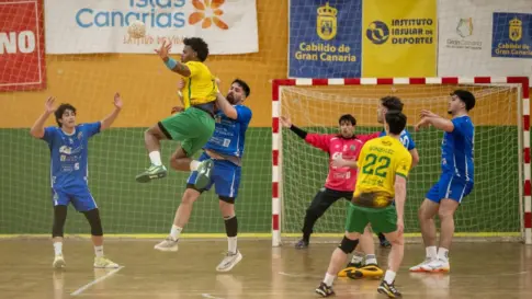 El Balonmano Gáldar cae en casa ante el Granitos Ibéricos Carballal
