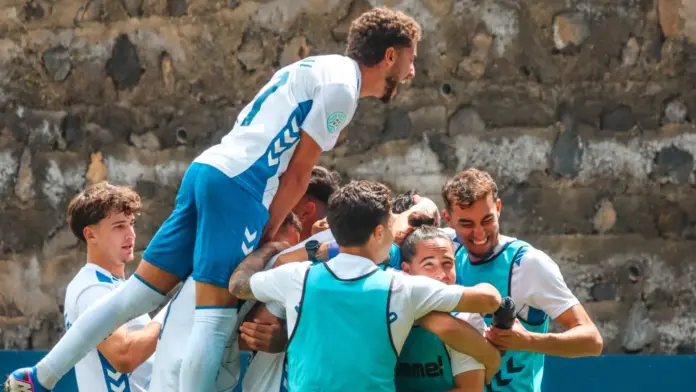 El CD Tenerife B firma una sólida victoria ante el RSD Alcalá