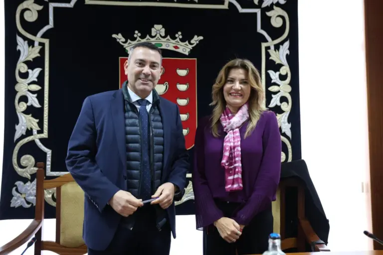 El Pleno del Cabildo de Lanzarote aprueba un presupuesto de 289,73 millones para 2026