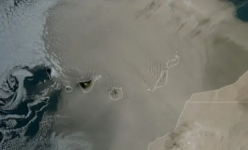 La calima que cubre Canarias comenzará a remitir este miércoles