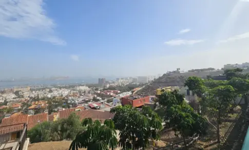 La calima podría dar paso a una borrasca que traería viento, oleaje y precipitaciones