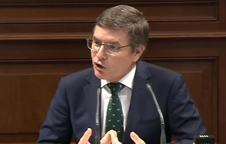 Vox critica el estancamiento económico canario