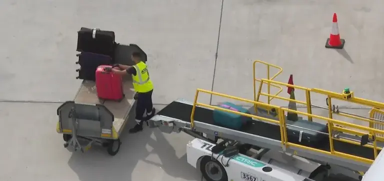 El personal de tierra convoca huelgas en los aeropuertos canarios para Semana Santa
