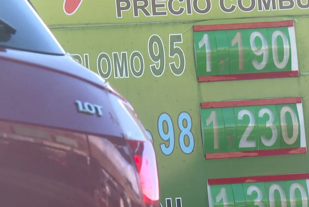 El combustible sube hasta un 15 % en Canarias tras el conflicto en Irán