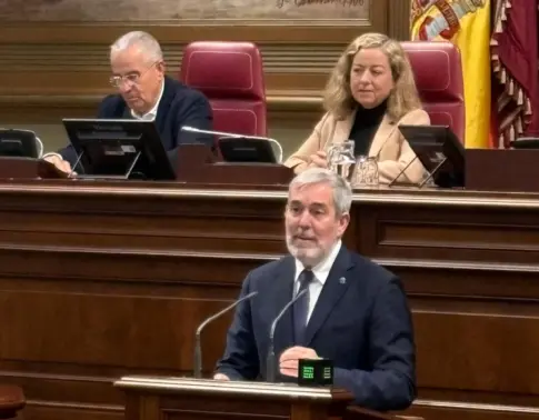 EN DIRECTO | Clavijo, al comienzo del Debate: «Canarias está contra la guerra»