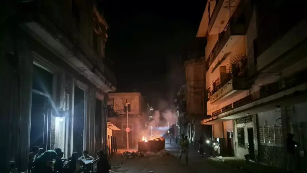 Una situación que preocupa, como a tantos cubanos en Canarias, que están pendientes de lo que ocurre con sus familiares y amigos en el país caribeño