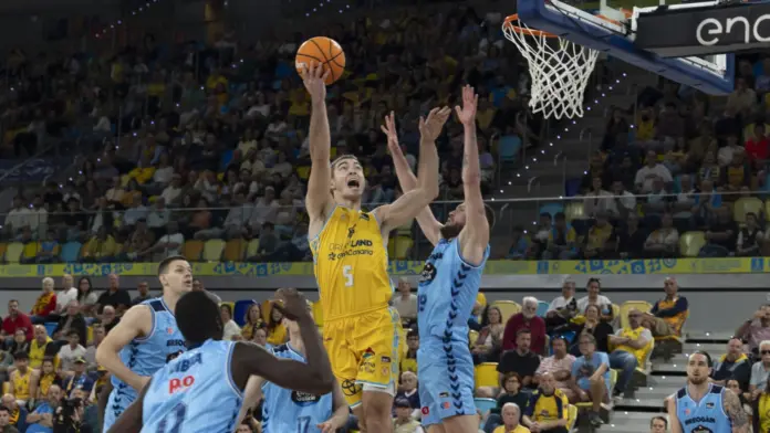 Dreamland Gran Canaria cae ante el CB Breogán