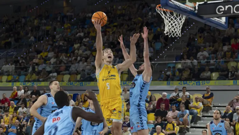 75-83 | Dreamland Gran Canaria cae ante el CB Breogán | J23 Liga Endesa 25-26