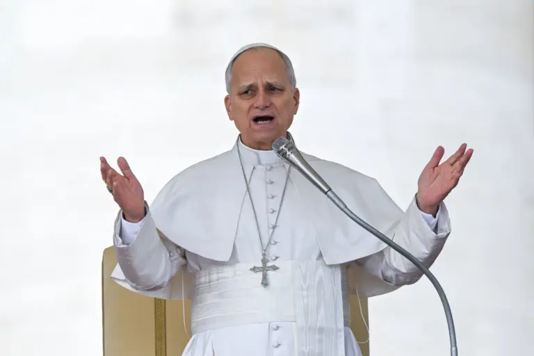 El Papa pide que se abran vías de diálogo ante la «violencia atroz de la guerra» en Oriente Próximo