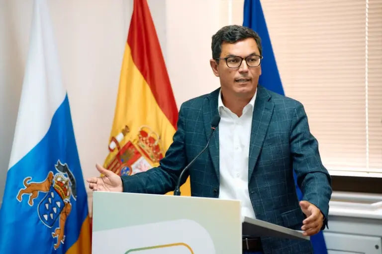 Canarias elimina el sorteo para adjudicar vivienda pública y exigirá 12 años de arraigo