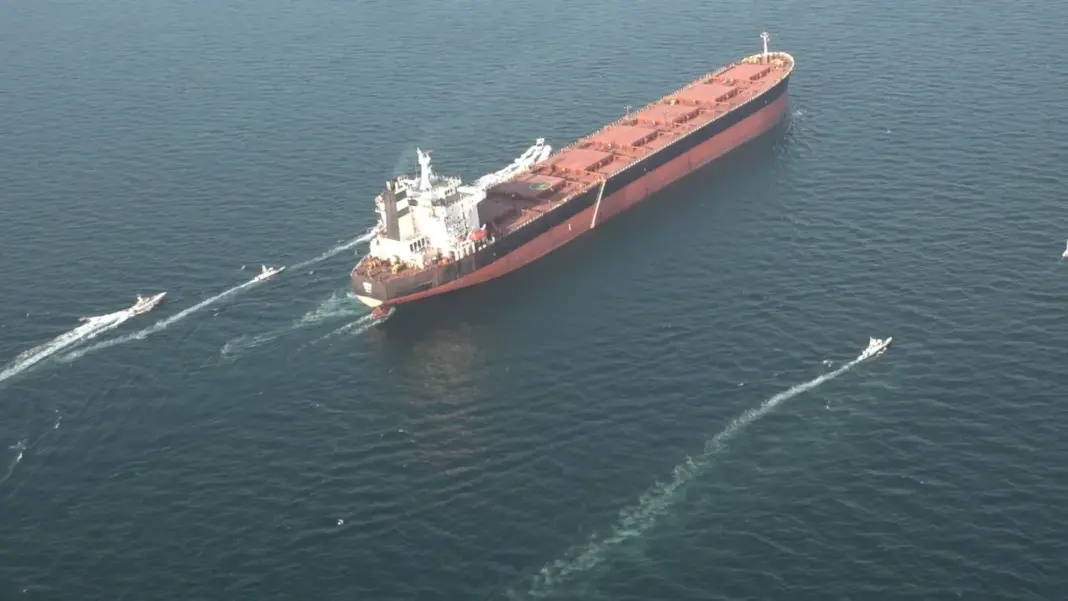 Barco estrecho Ormuz