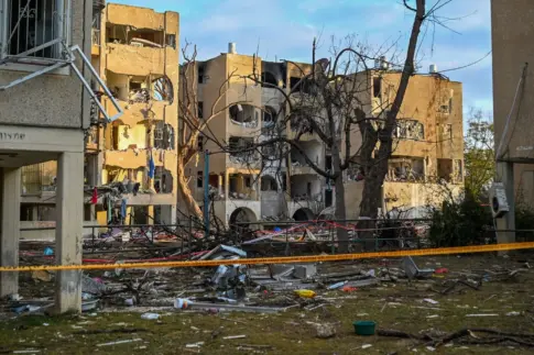 Irán cifra en 210 los niños muertos en la guerra y denuncia daños a 300 centros sanitarios