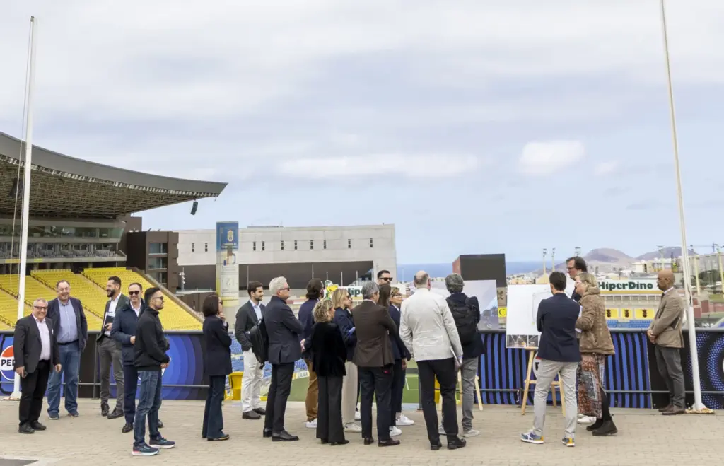 Fifa visita estadio Gran Canaria