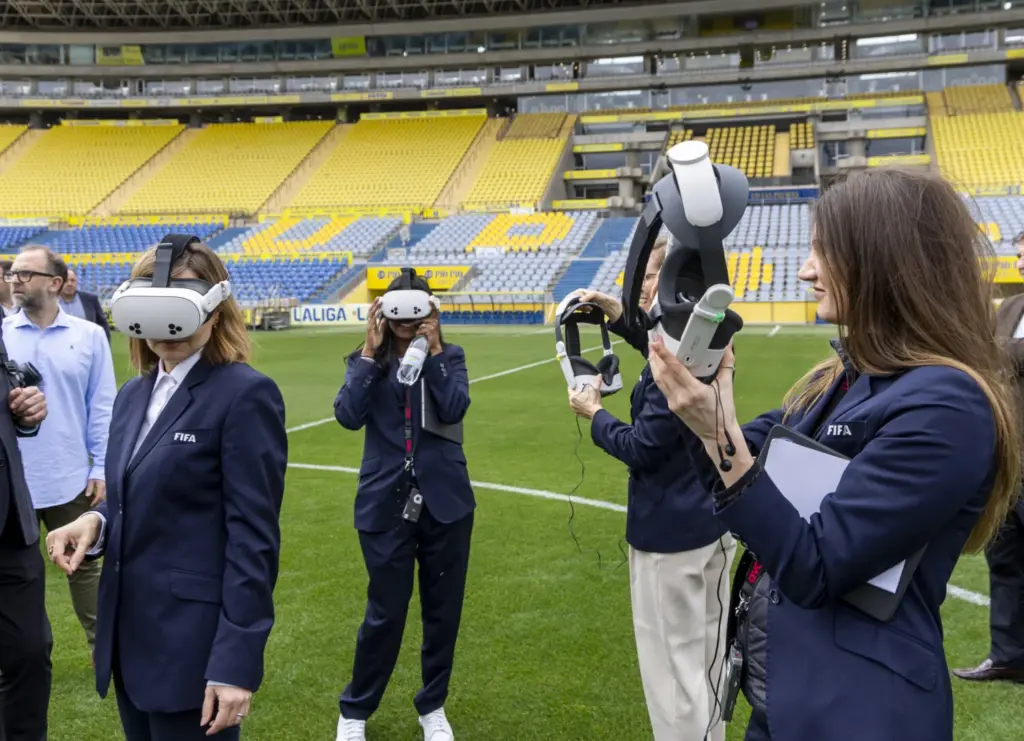 Fifa visita estadio Gran Canaria