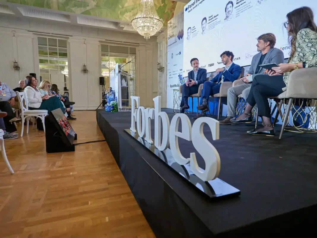 Tenerife se posiciona en el debate global sobre el turismo del futuro con Forbes