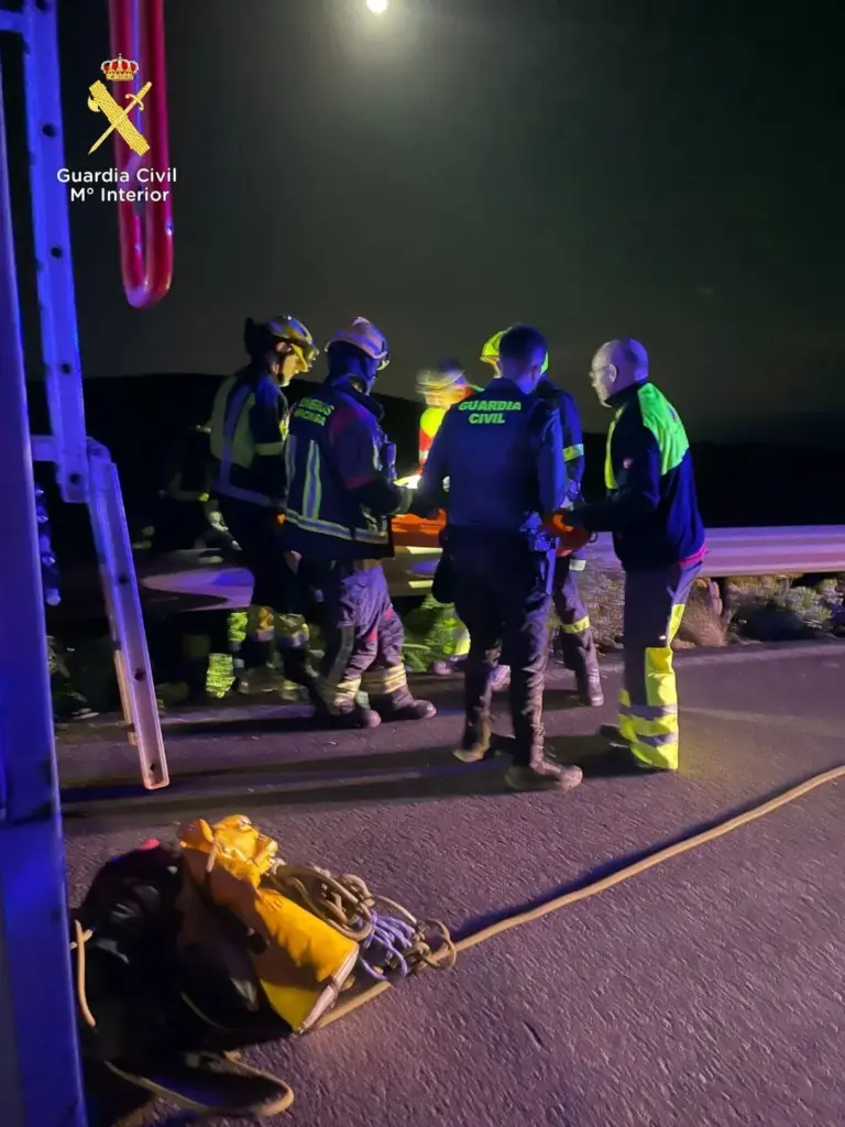 La Guardia Civil rescata a una mujer en un barranco de Santa María de Guía